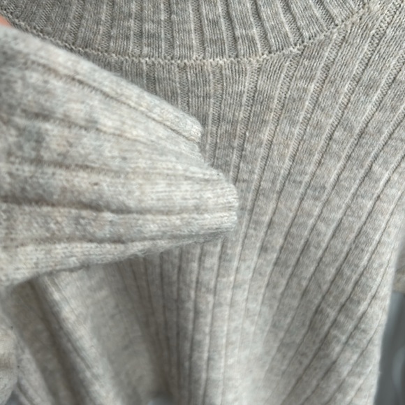 Pull - Picture 3 of 3